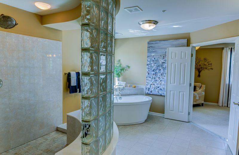 Best Bathroom Renovation Contractors in Phoenix, AZ